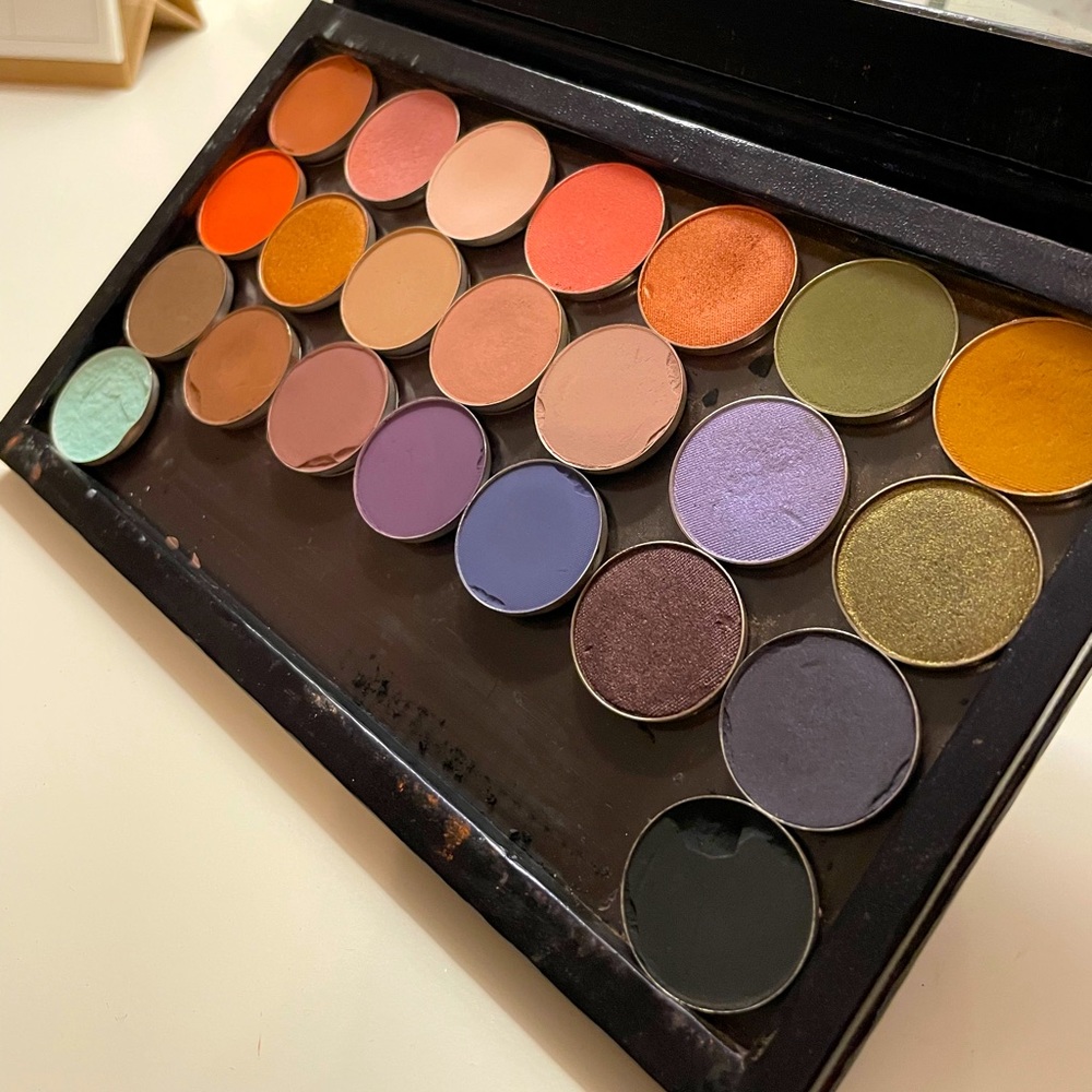 ✨ Makeup Geek eyeshadow palette✨